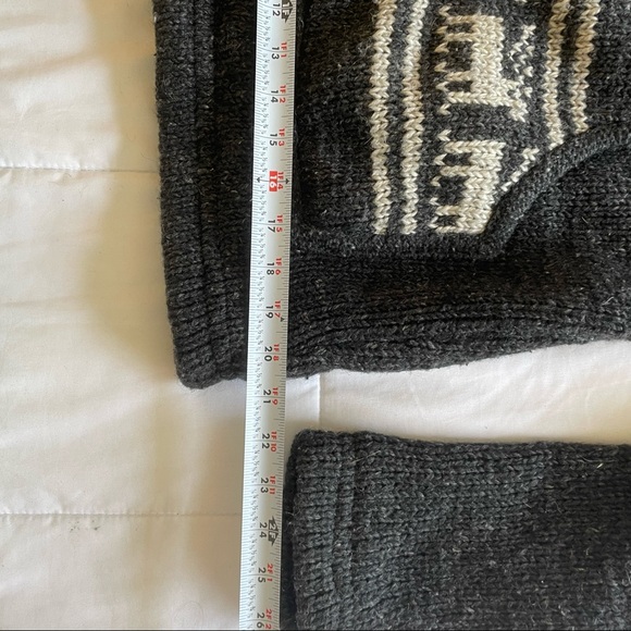 Himalayan Wool Jacket - Picture 7 of 12